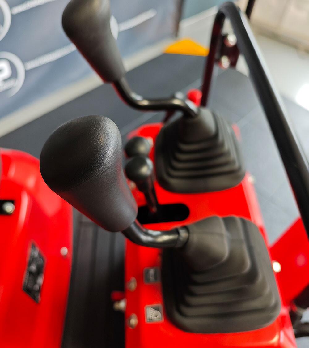 Mini Escavadora MT-600
